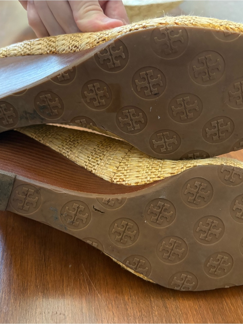 Tory Burch Natural Raffia and Brown Logo Wedge shoes - Picture 5 of 6